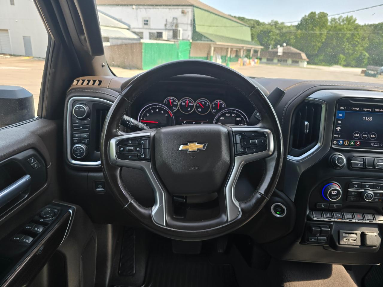 Chevrolet Silverado 2500HD LT Crew Cab Short Box 4WD 2023