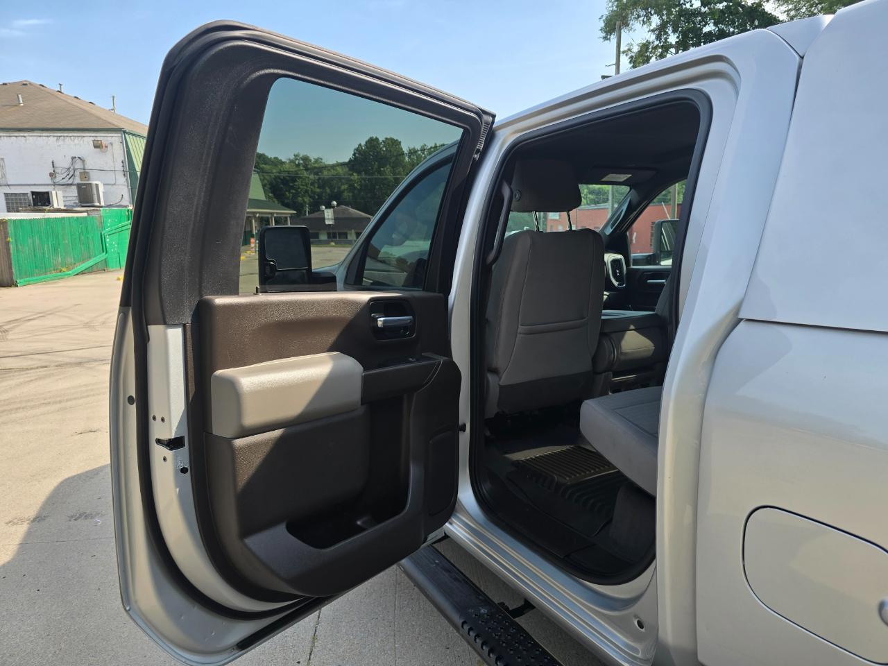 Chevrolet Silverado 2500HD LT Crew Cab Short Box 4WD 2023