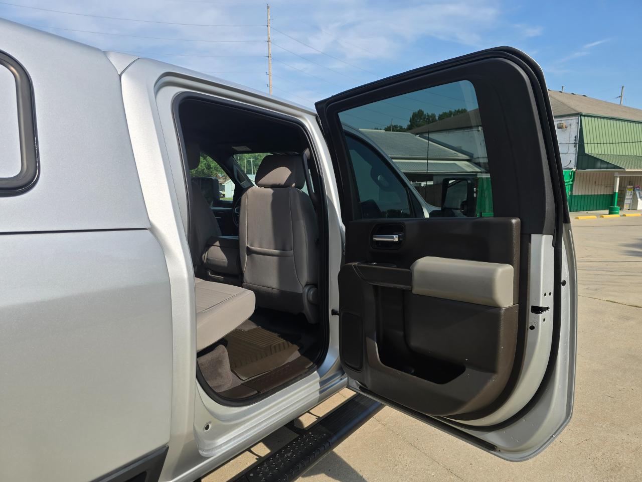 Chevrolet Silverado 2500HD LT Crew Cab Short Box 4WD 2023