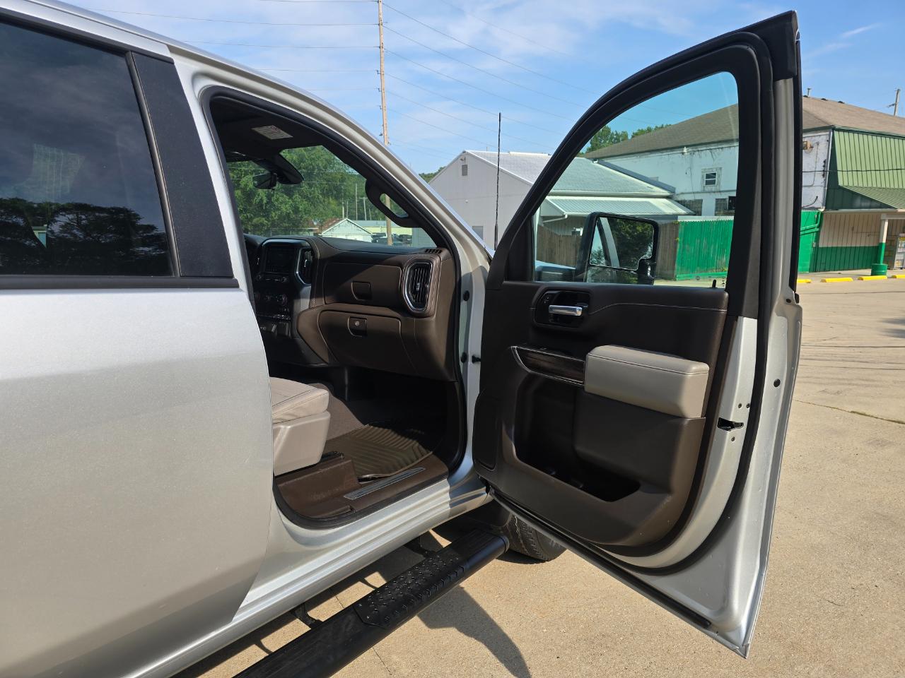 Chevrolet Silverado 2500HD LT Crew Cab Short Box 4WD 2023