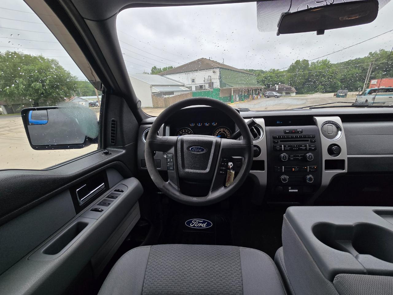 Ford F-150 XLT SuperCrew 4WD 2014
