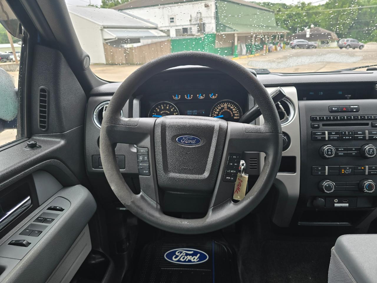 Ford F-150 XLT SuperCrew 4WD 2014