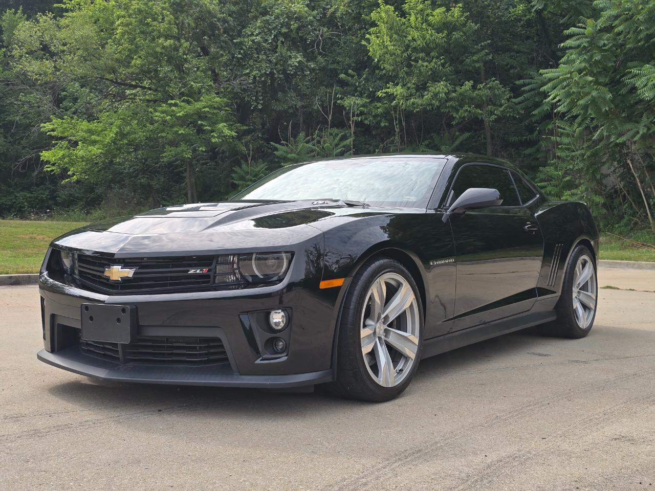 Chevrolet Camaro Coupe ZL1 2013
