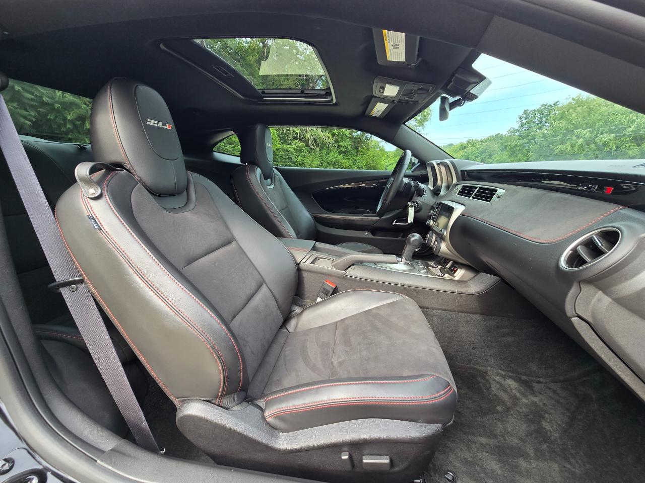 Chevrolet Camaro Coupe ZL1 2013