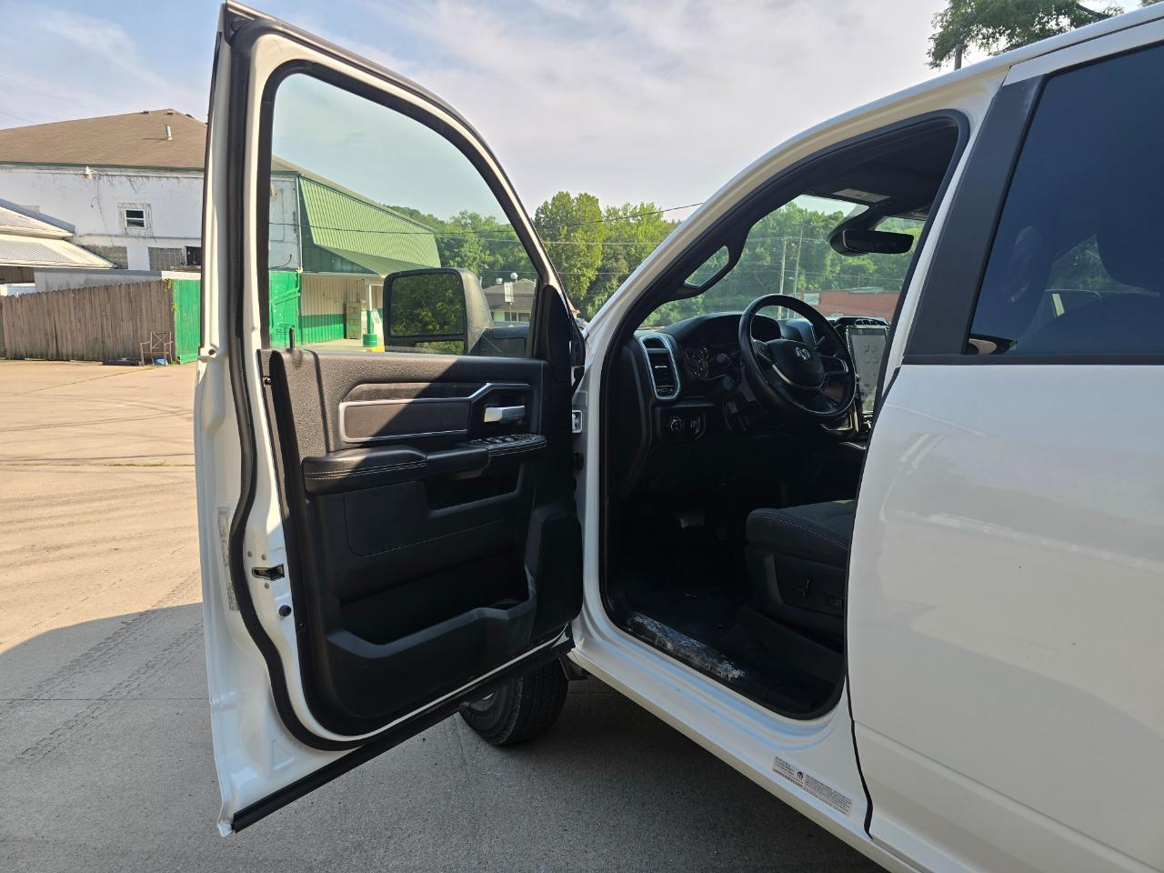 RAM 3500 Big Horn Crew Cab LWB 4WD DRW 2024