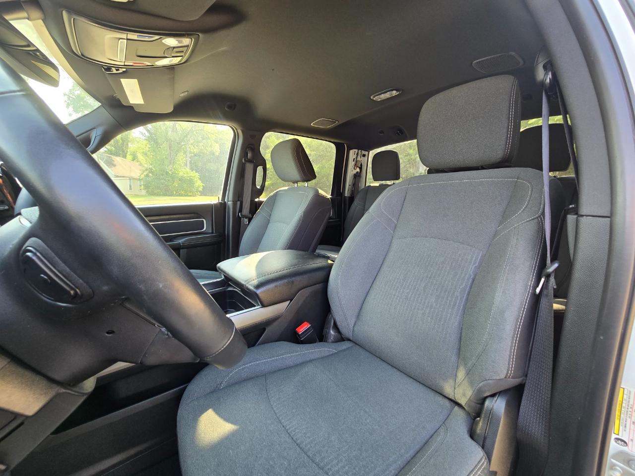 RAM 3500 Big Horn Crew Cab LWB 4WD DRW 2024