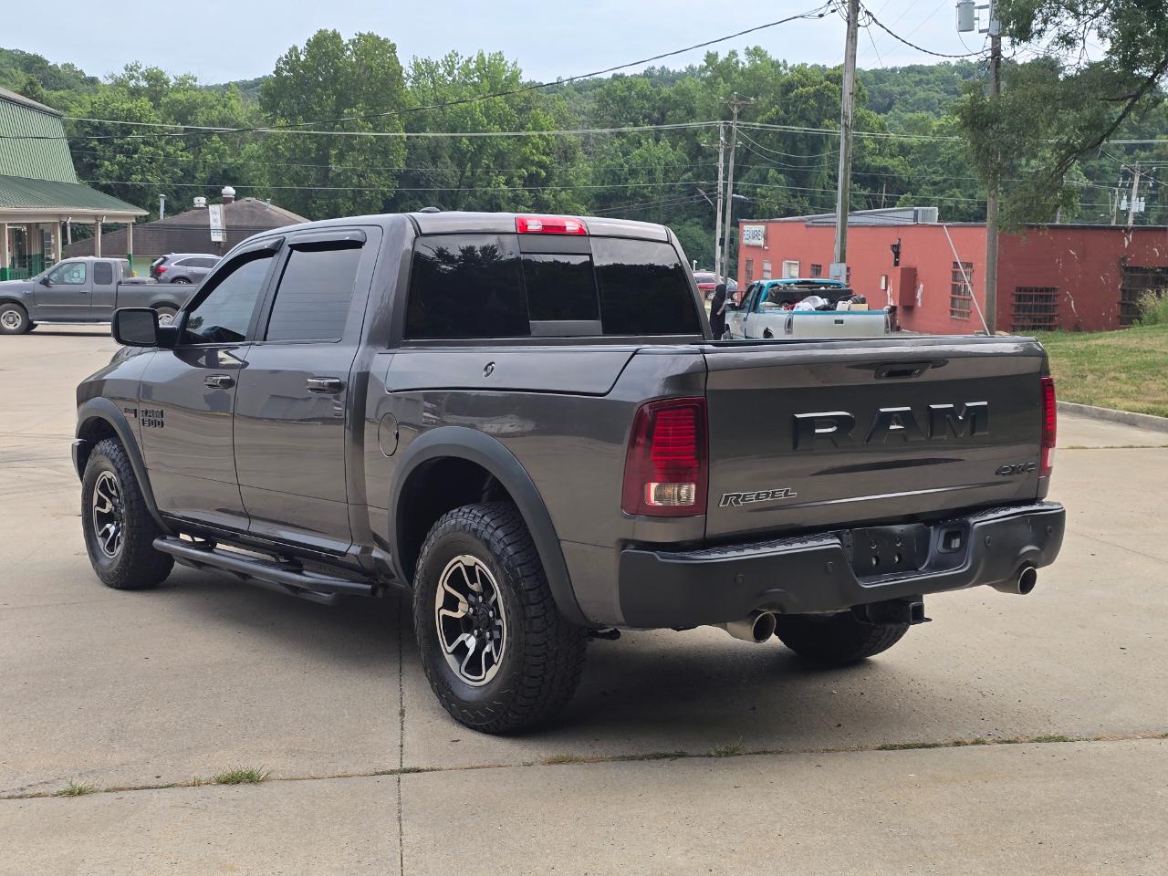 RAM 1500 Rebel Crew Cab SWB 4WD 2016