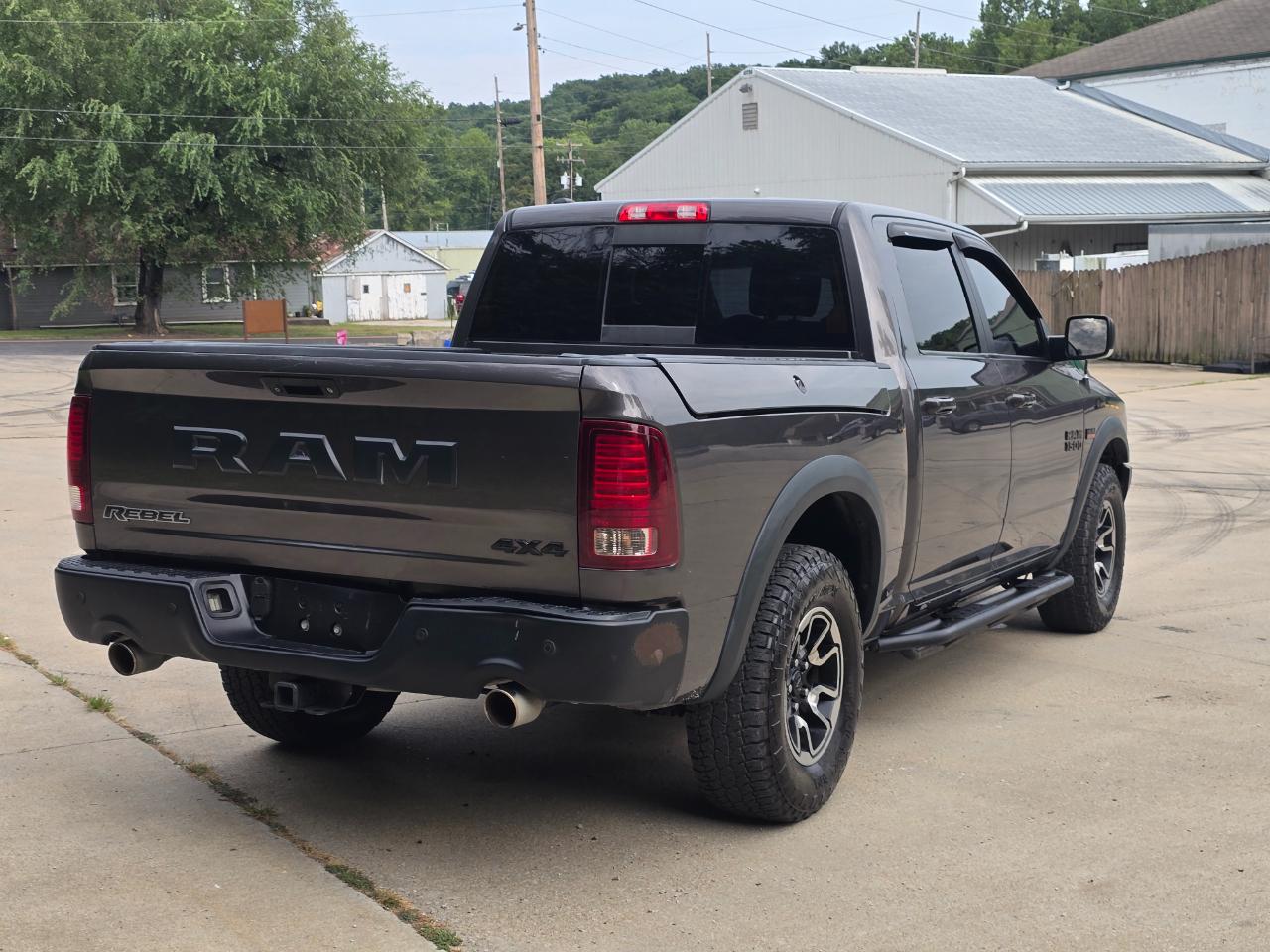 RAM 1500 Rebel Crew Cab SWB 4WD 2016