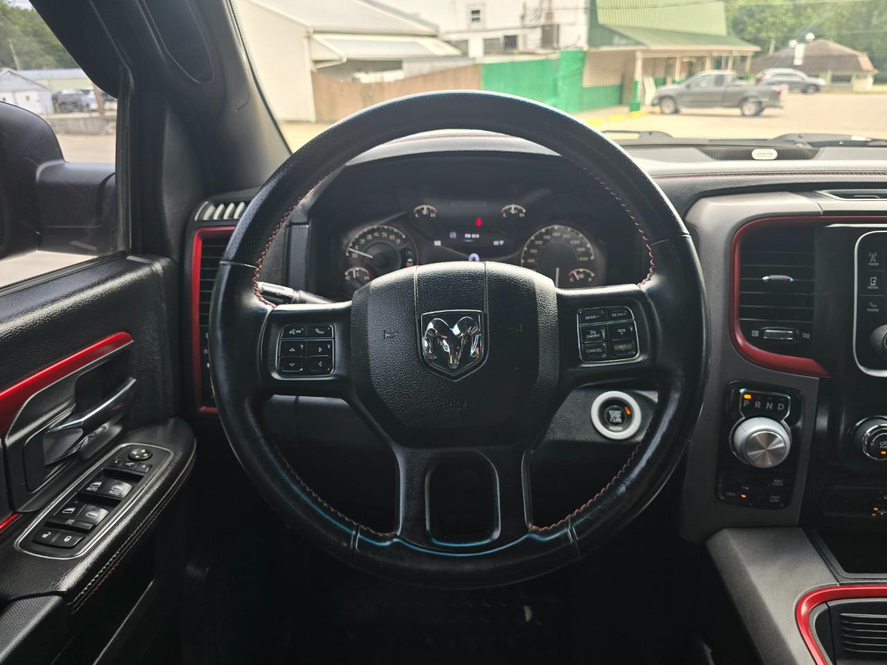 RAM 1500 Rebel Crew Cab SWB 4WD 2016