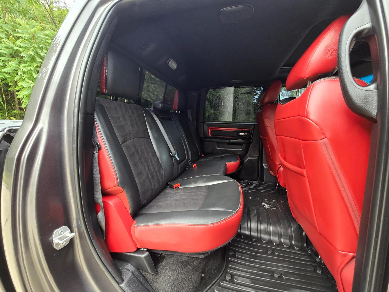 RAM 1500 Rebel Crew Cab SWB 4WD 2016