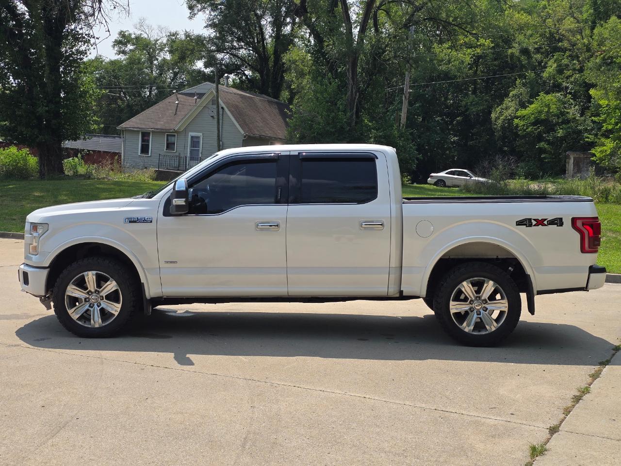 Ford F-150 Platinum SuperCrew 5.5-ft. Bed 4WD 2016