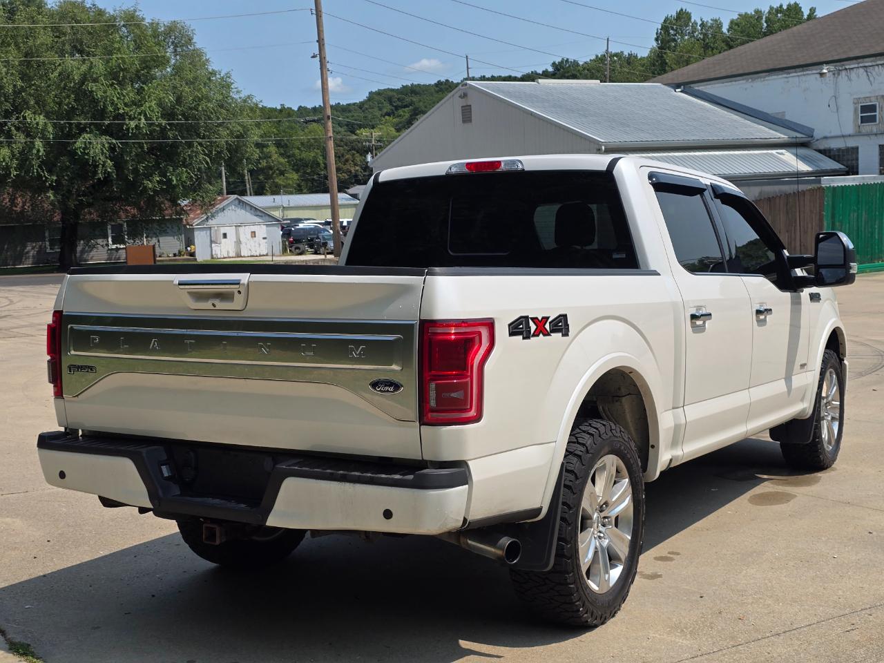 Ford F-150 Platinum SuperCrew 5.5-ft. Bed 4WD 2016