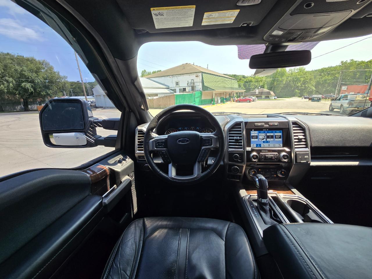 Ford F-150 Platinum SuperCrew 5.5-ft. Bed 4WD 2016