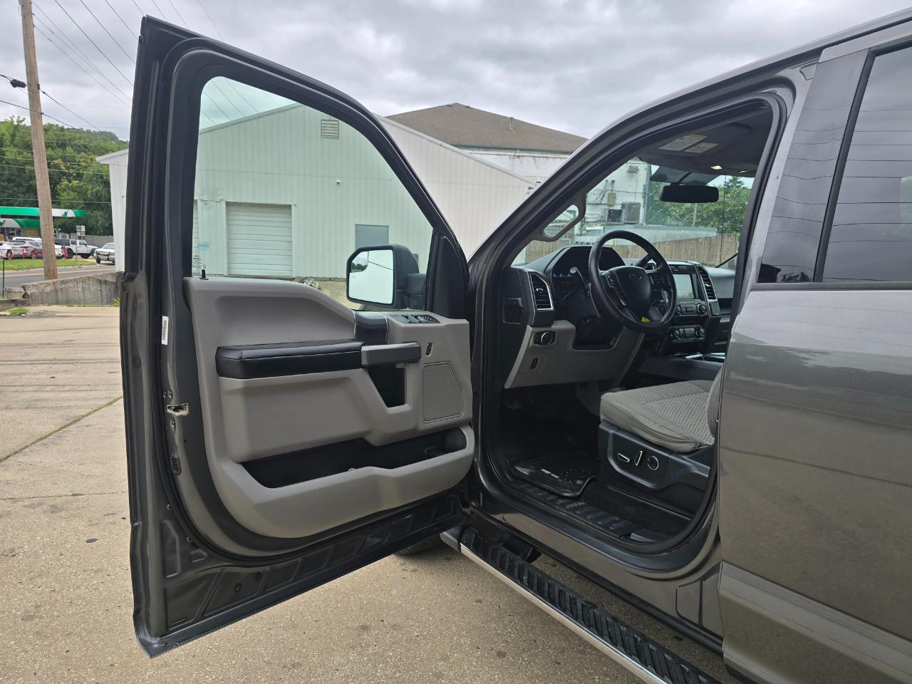 Ford F-150 XLT 4WD SuperCrew 5.5' Box 2016