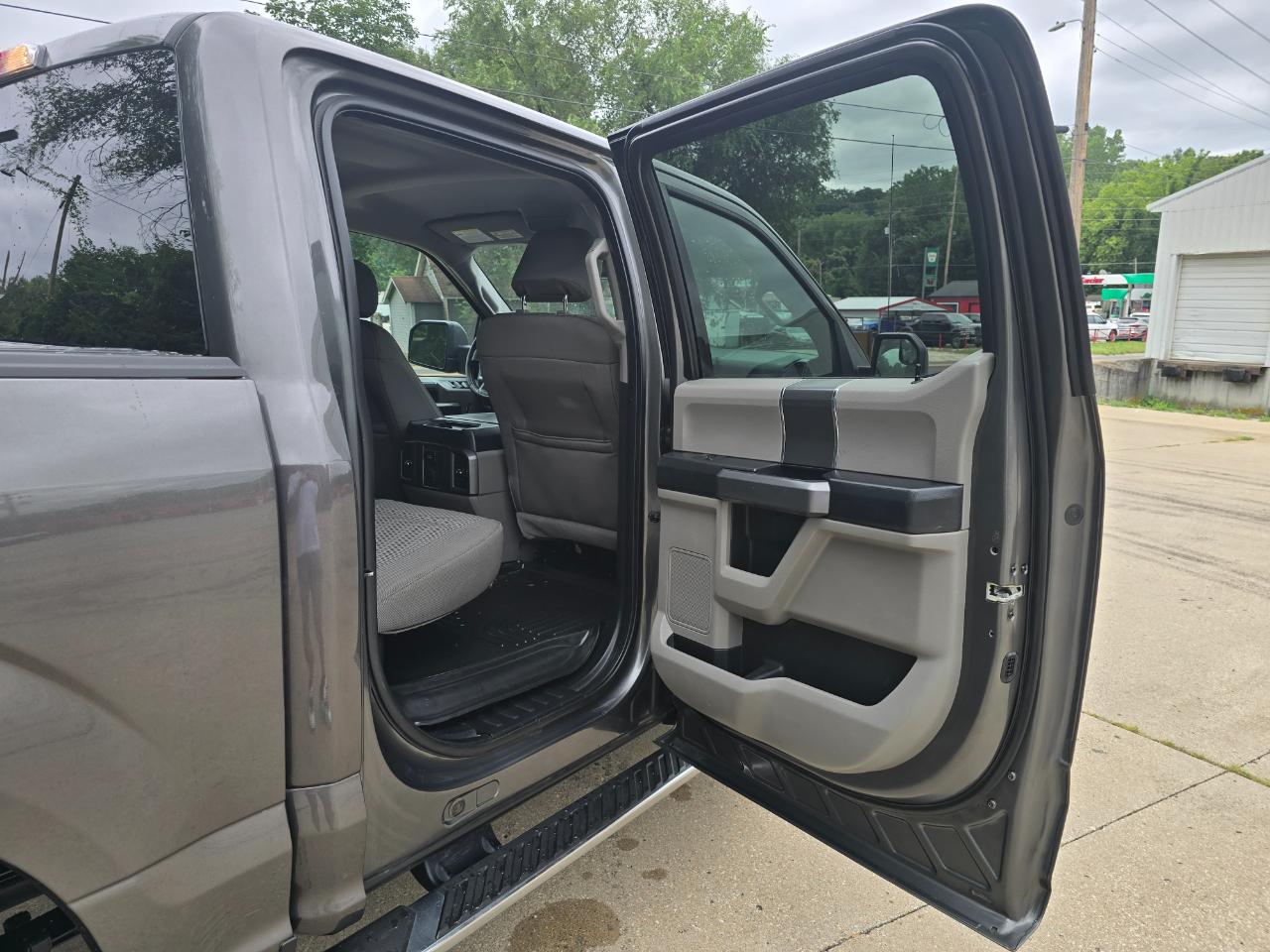 Ford F-150 XLT 4WD SuperCrew 5.5' Box 2016