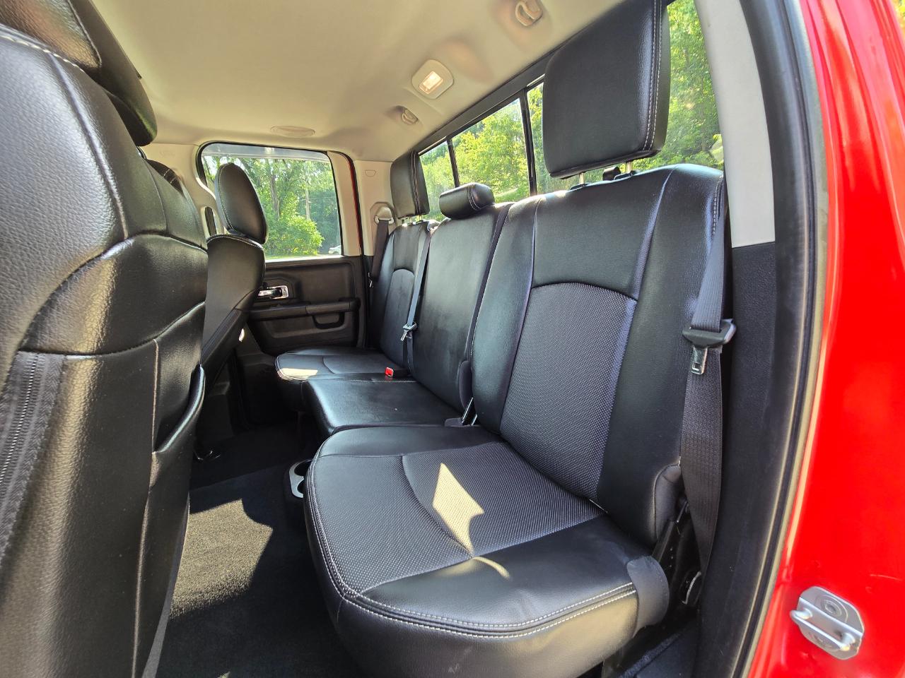 RAM 1500 Laramie Quad Cab 4WD 2014