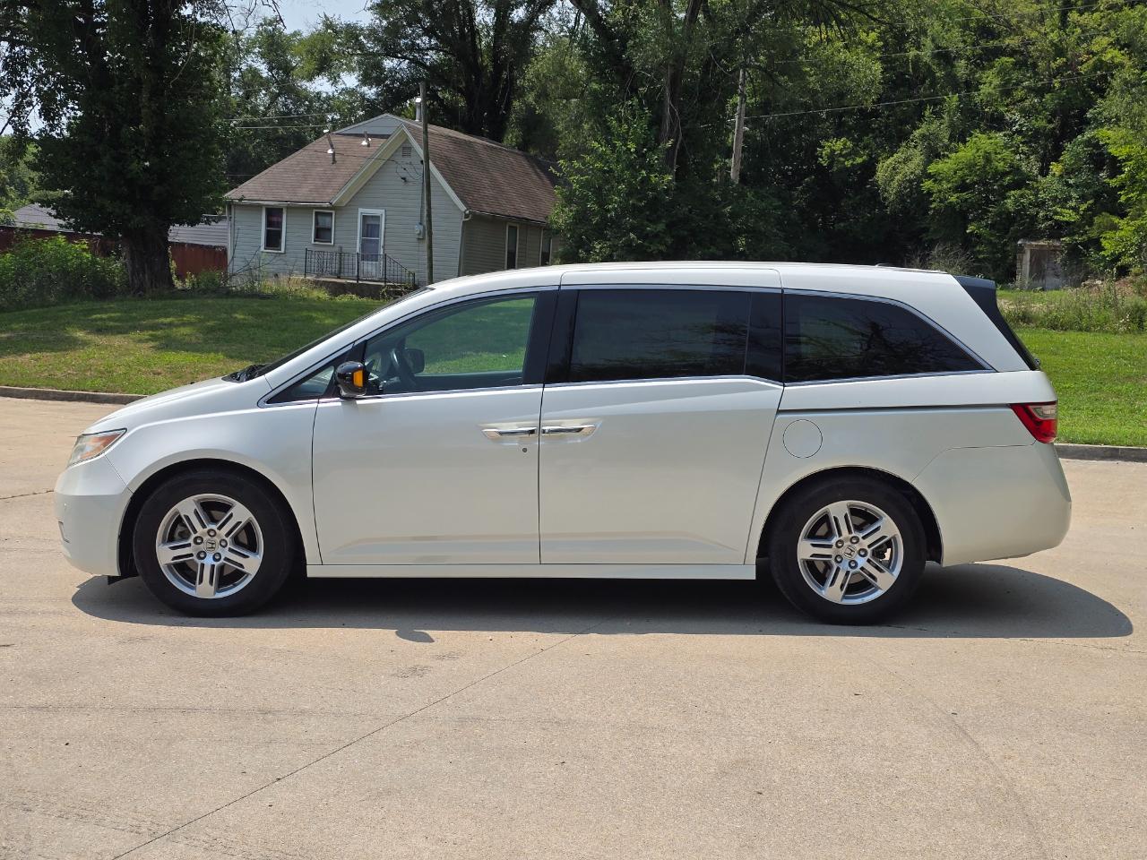 Honda Odyssey Touring 2013