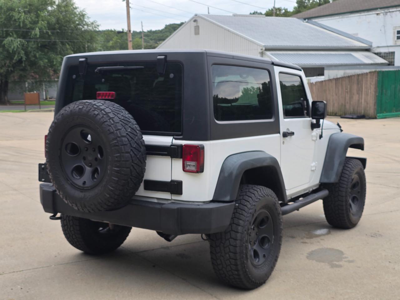 Jeep Wrangler Sport 4WD 2012