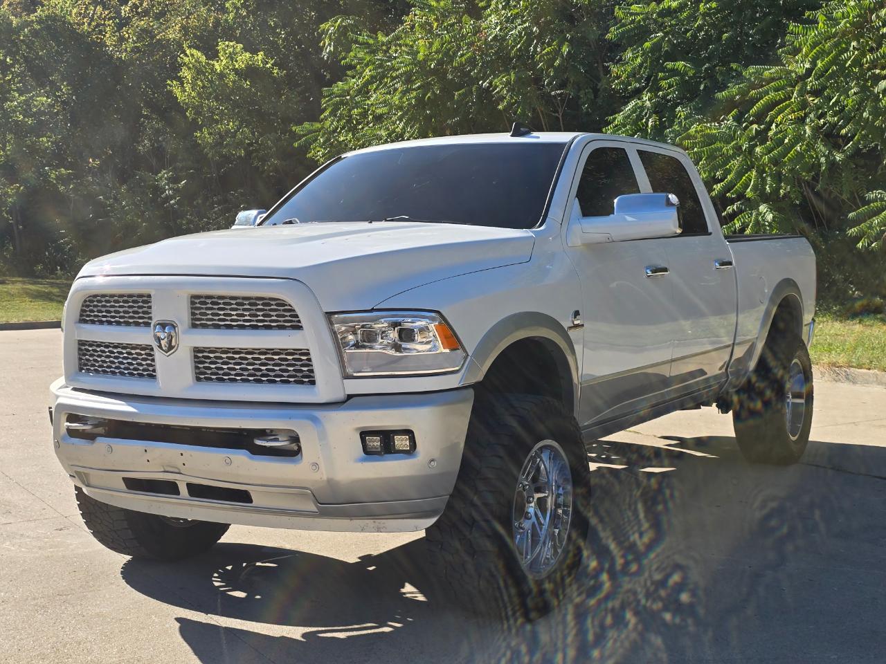 RAM 2500 Laramie Crew Cab SWB 4WD 2016