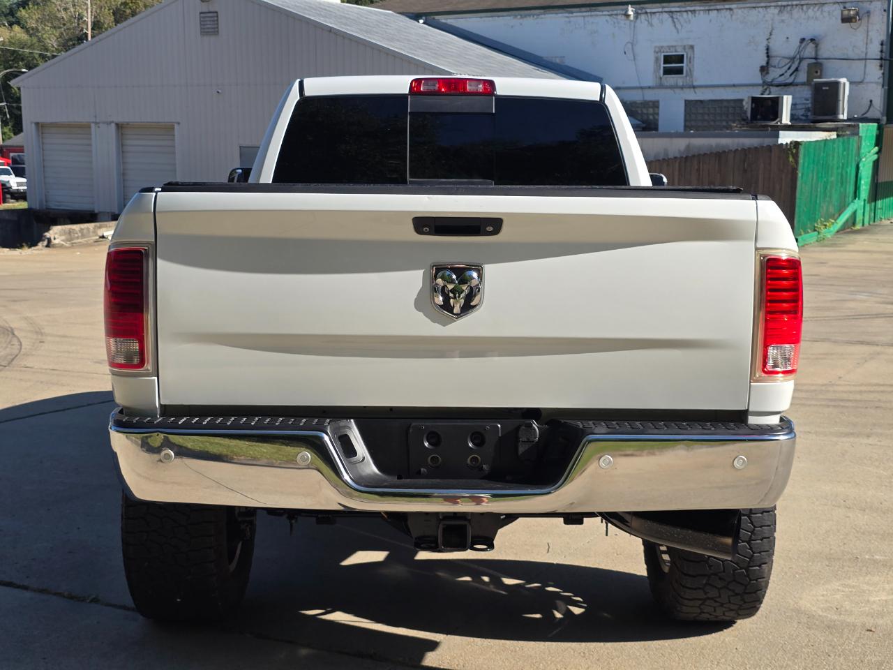 RAM 2500 Laramie Crew Cab SWB 4WD 2016