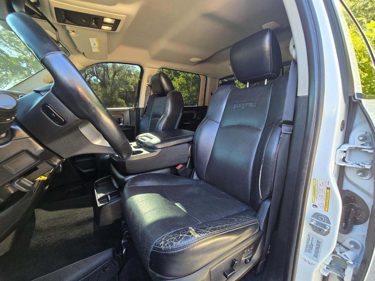 RAM 2500 Laramie Crew Cab SWB 4WD 2016