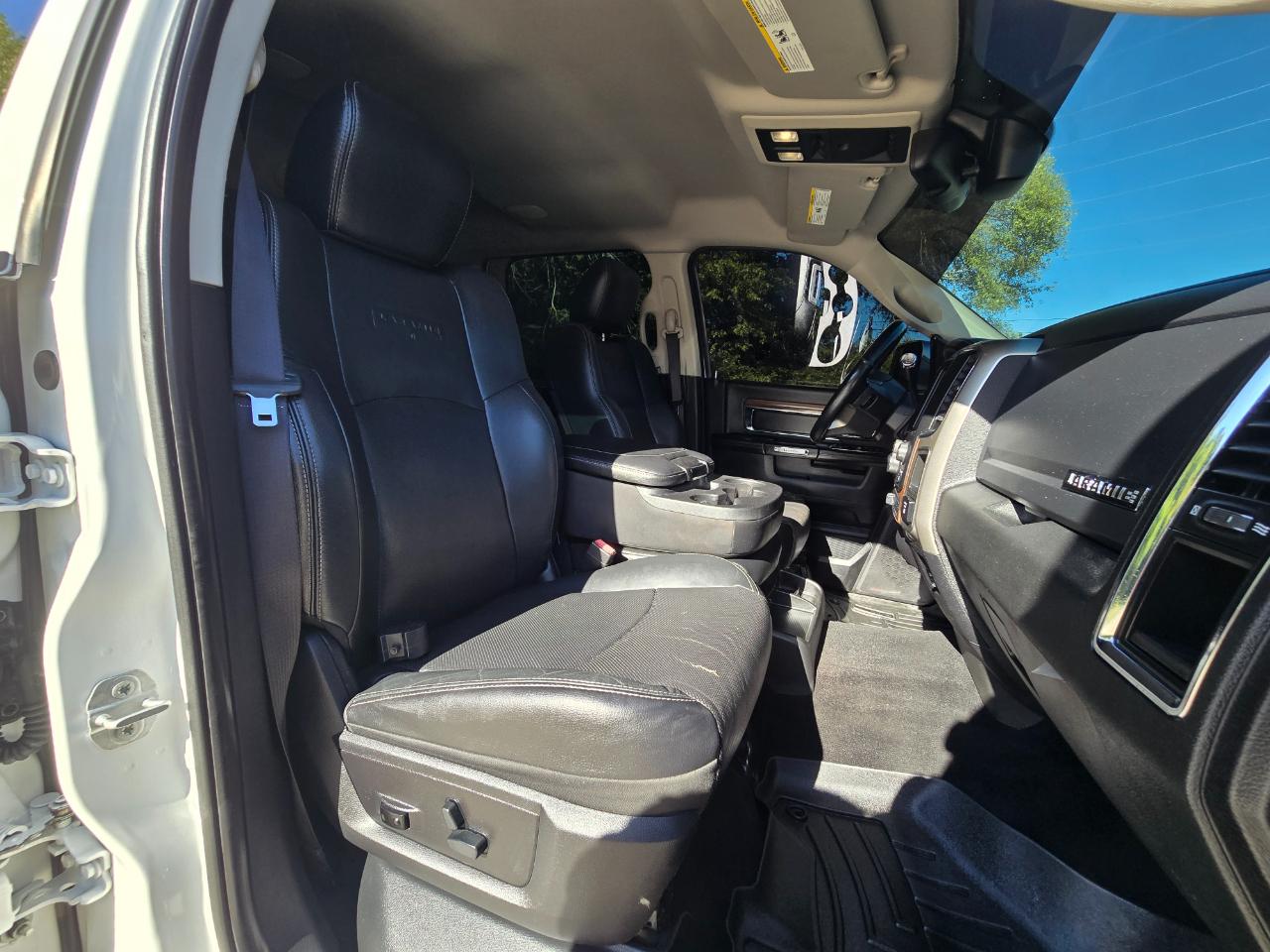 RAM 2500 Laramie Crew Cab SWB 4WD 2016