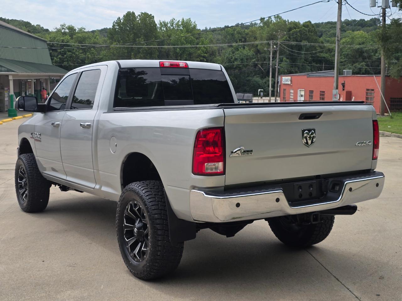 RAM 2500 SLT Crew Cab SWB 4WD 2016