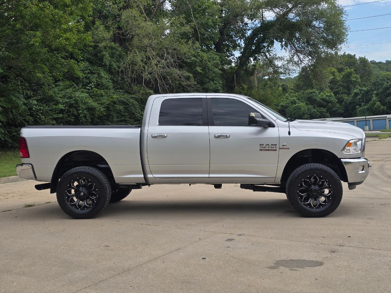 RAM 2500 SLT Crew Cab SWB 4WD 2016