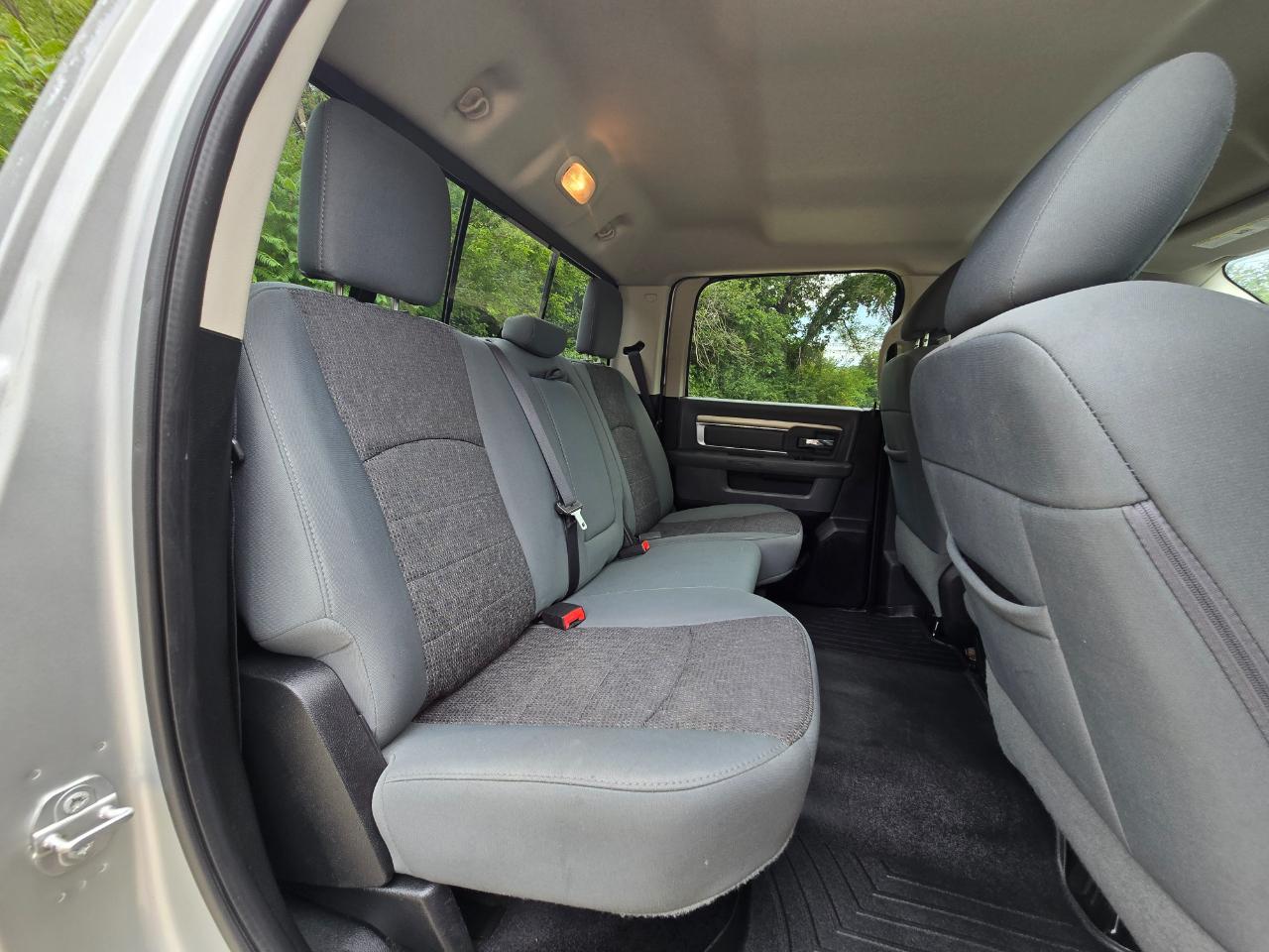 RAM 2500 SLT Crew Cab SWB 4WD 2016