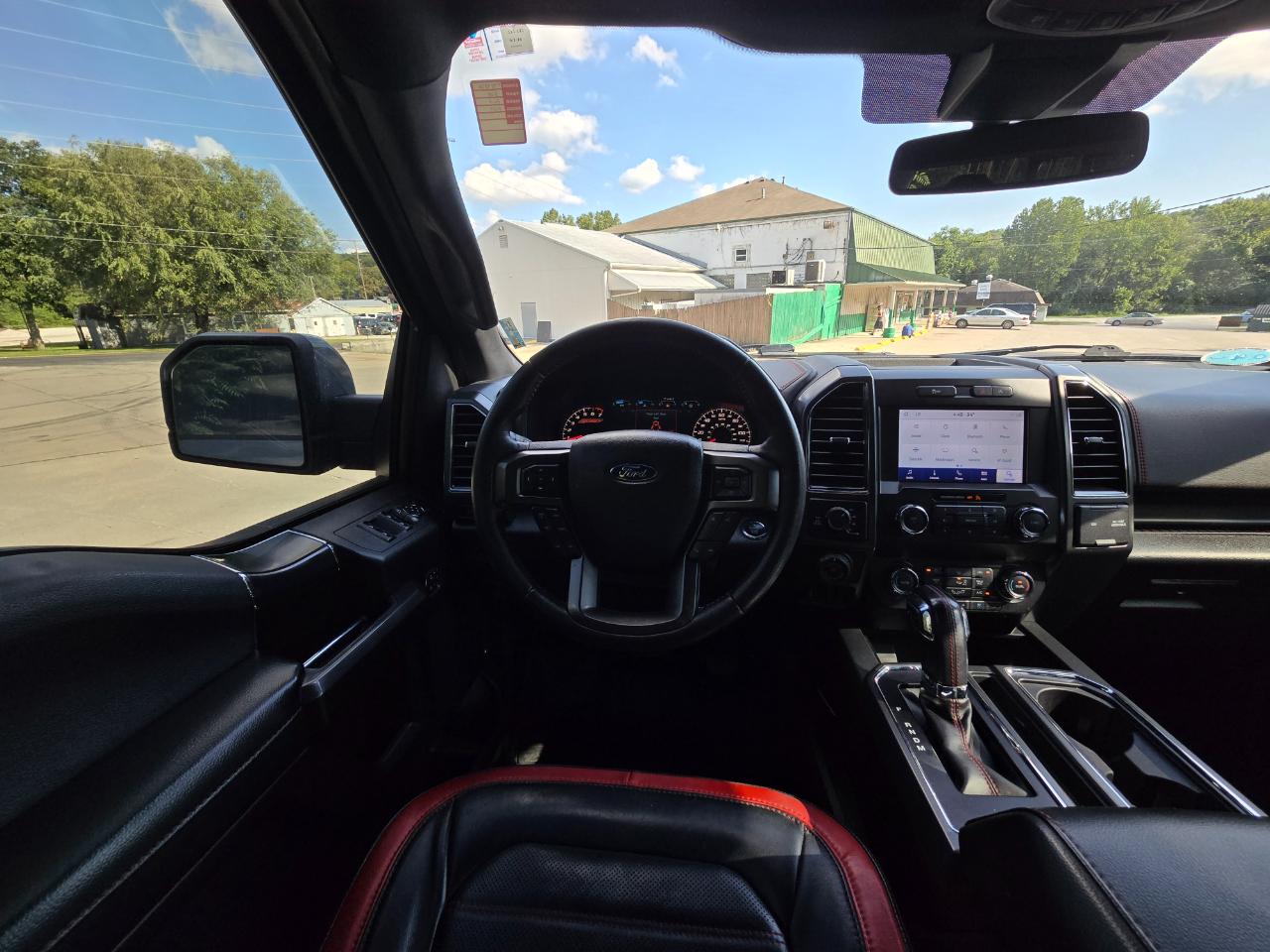 Ford F-150 Lariat SuperCrew Short Box 4WD 2019