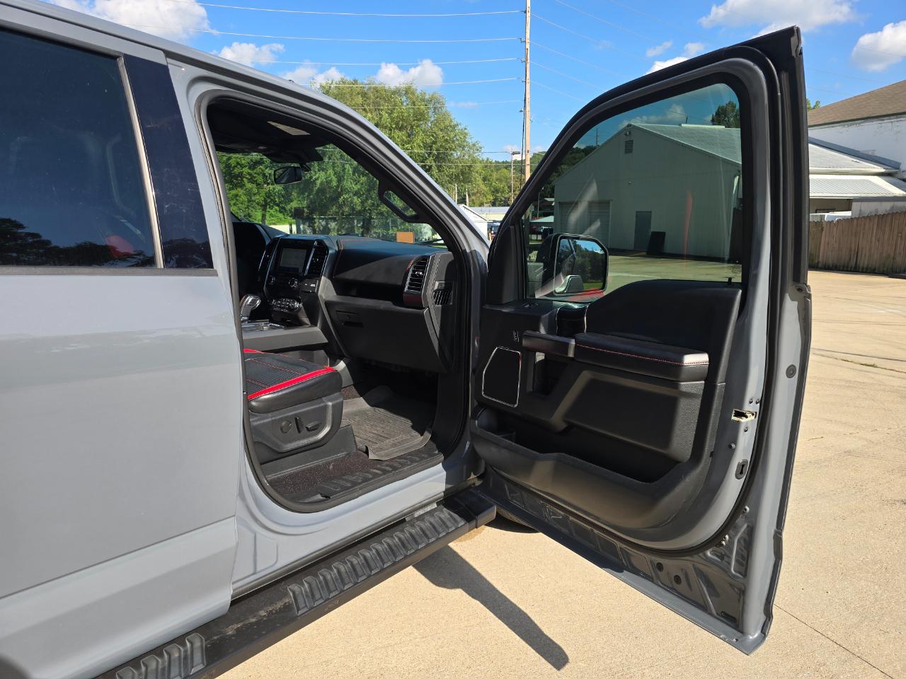 Ford F-150 Lariat SuperCrew Short Box 4WD 2019