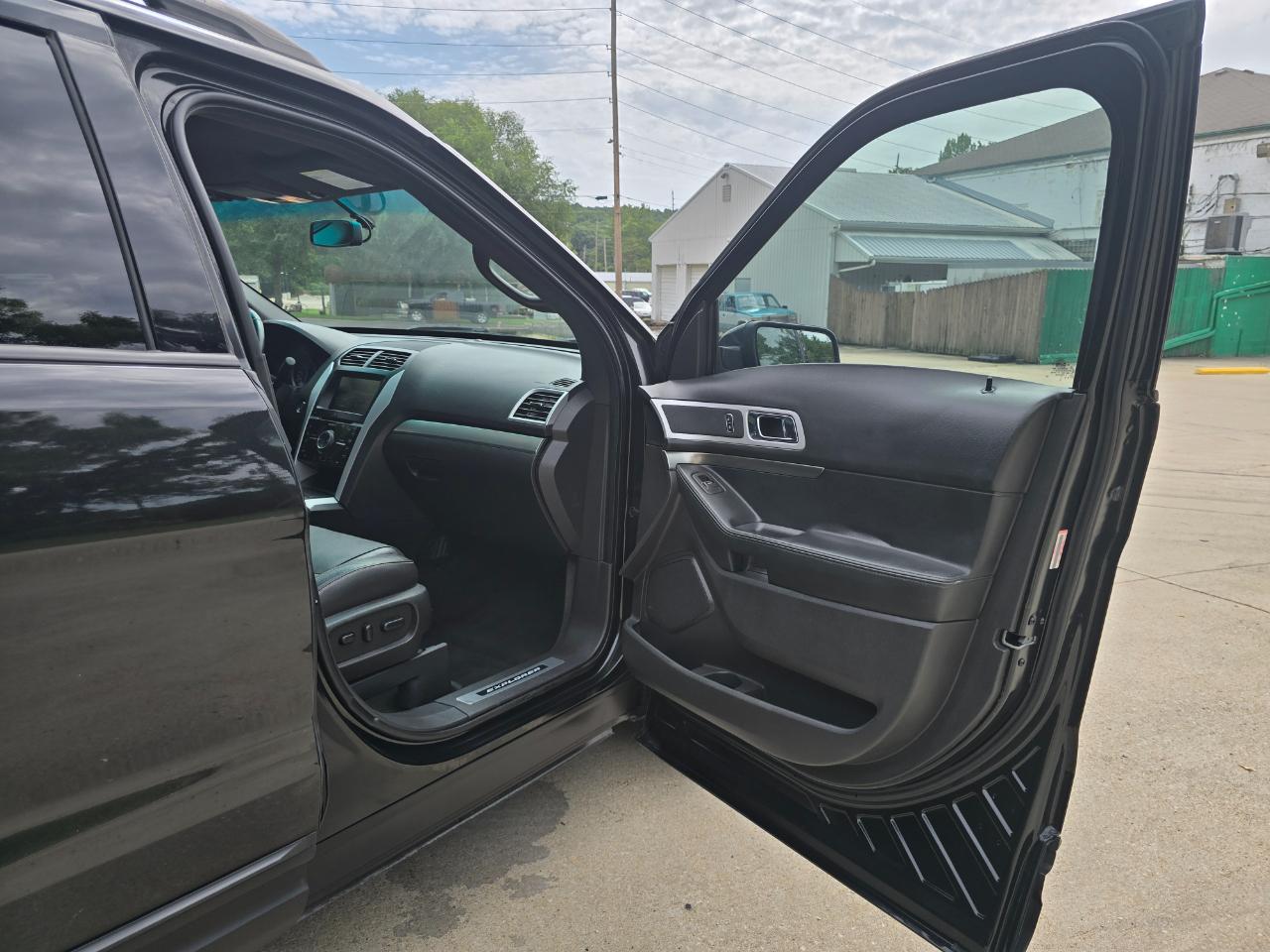 Ford Explorer Sport 4WD 2015