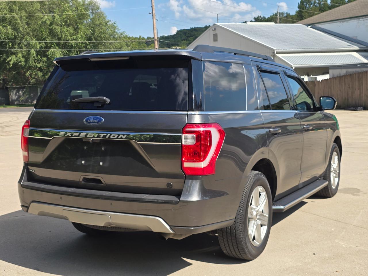 Ford Expedition XLT 4WD 2019