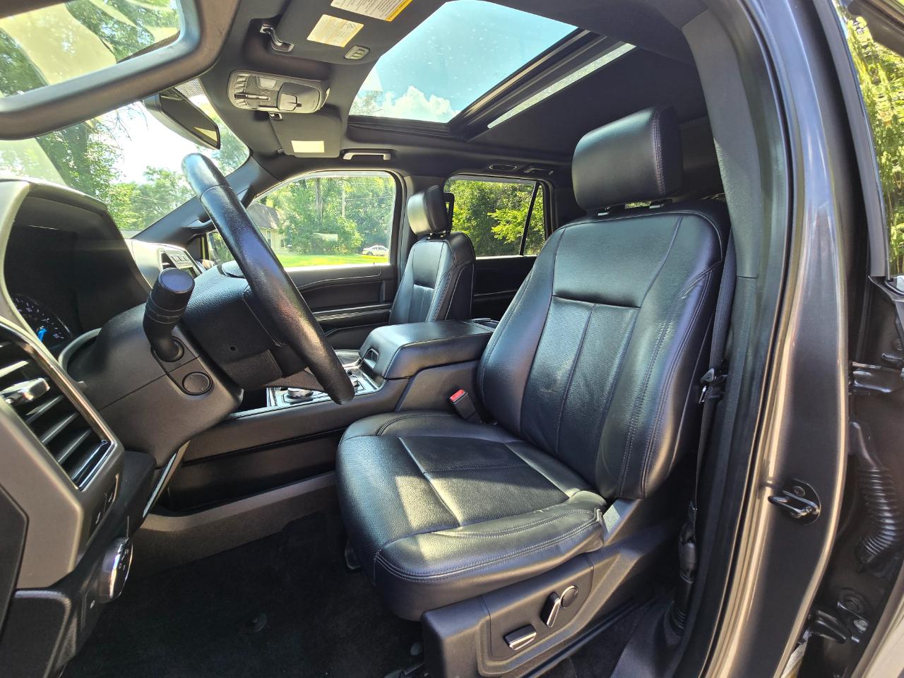 Ford Expedition XLT 4WD 2019