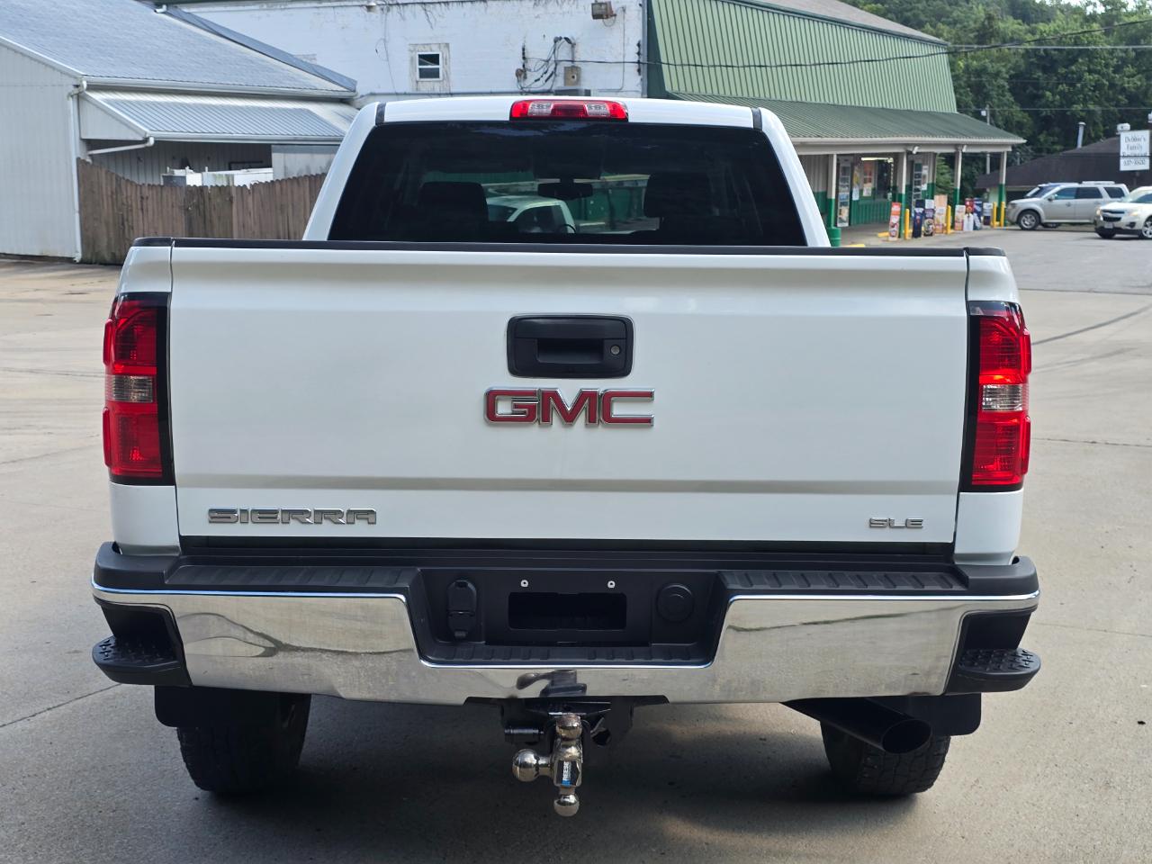 GMC Sierra 2500HD SLE Crew Cab 4WD 2015