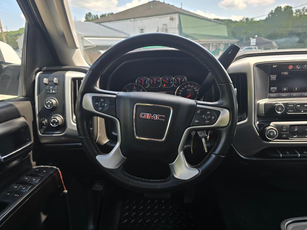 GMC Sierra 2500HD SLE Crew Cab 4WD 2015