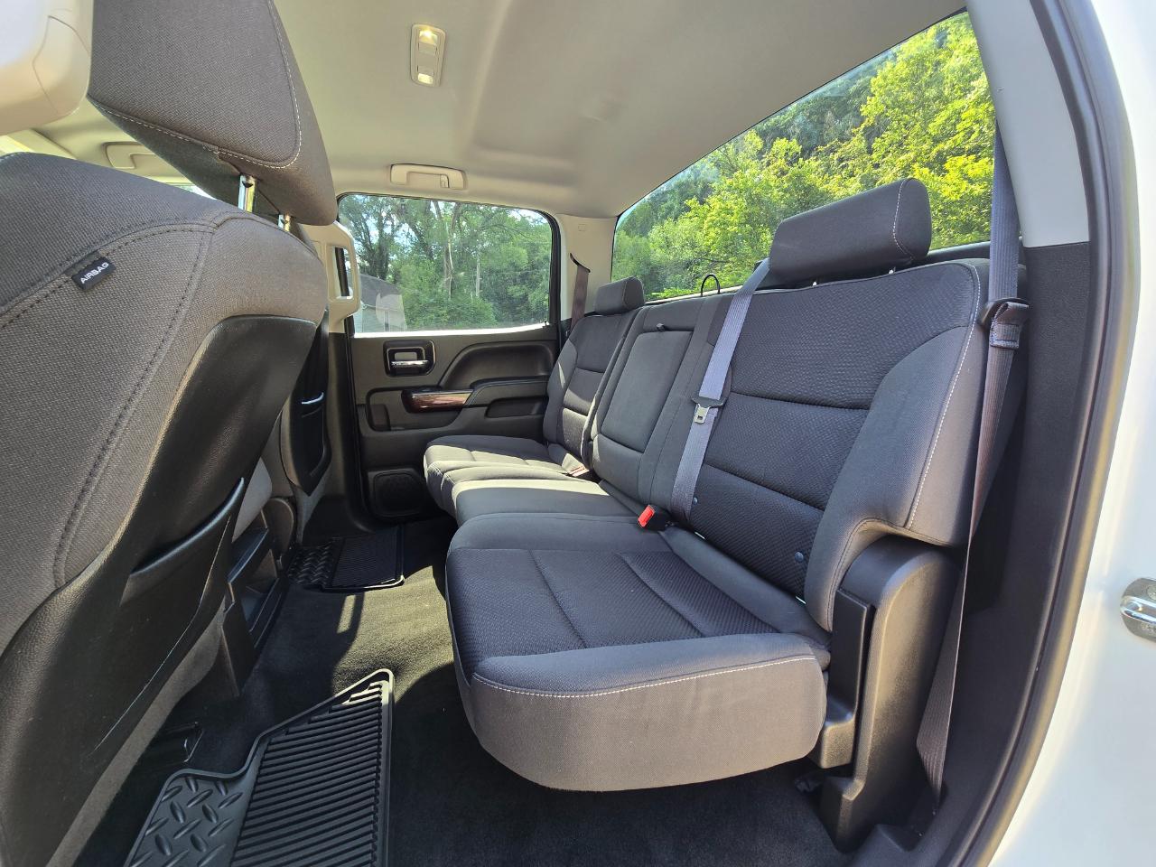 GMC Sierra 2500HD SLE Crew Cab 4WD 2015