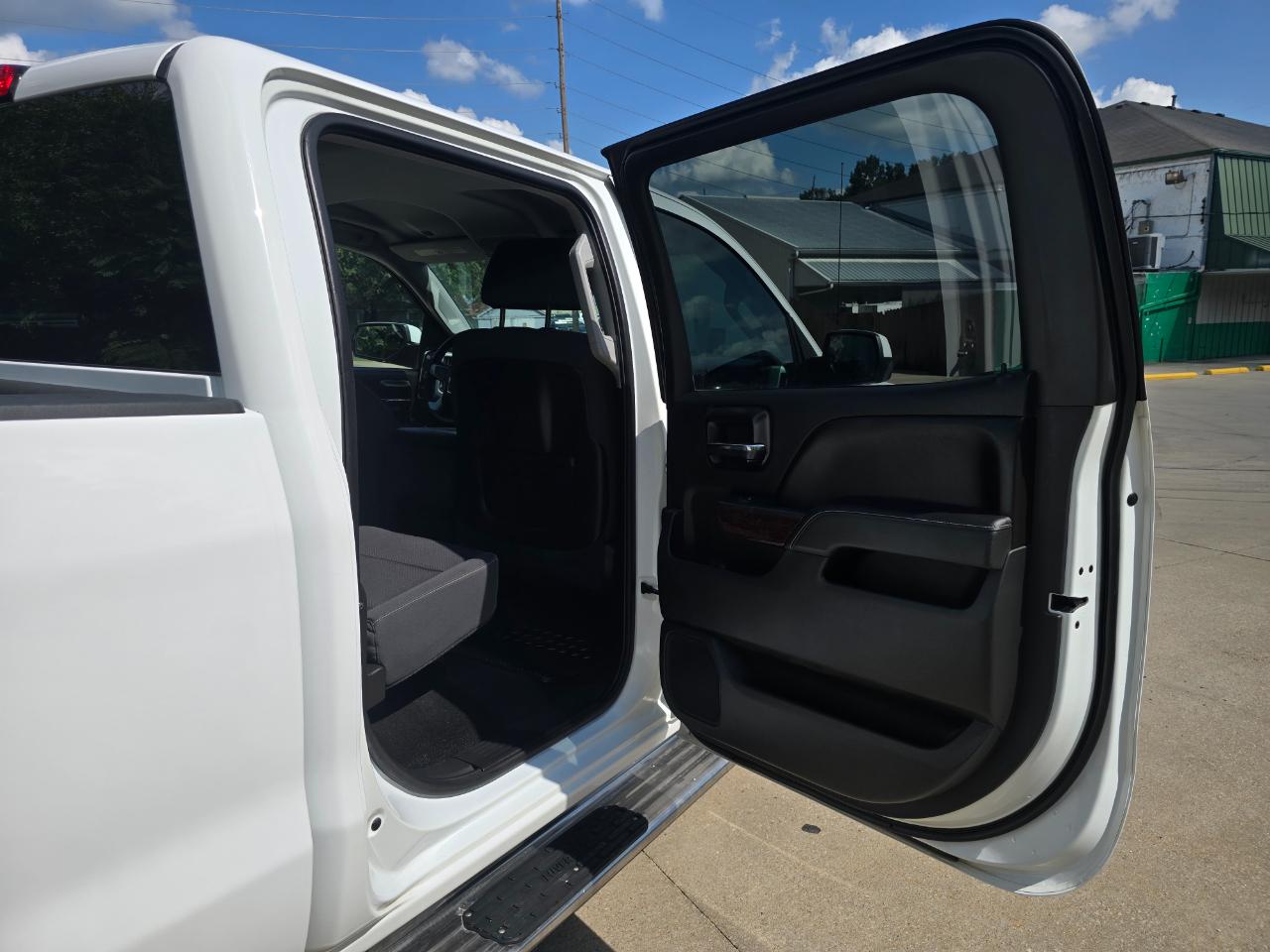 GMC Sierra 2500HD SLE Crew Cab 4WD 2015