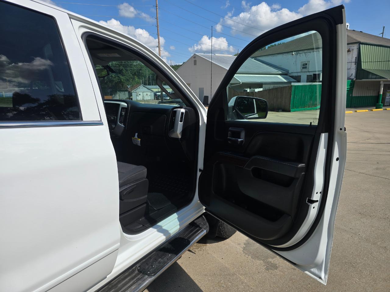 GMC Sierra 2500HD SLE Crew Cab 4WD 2015