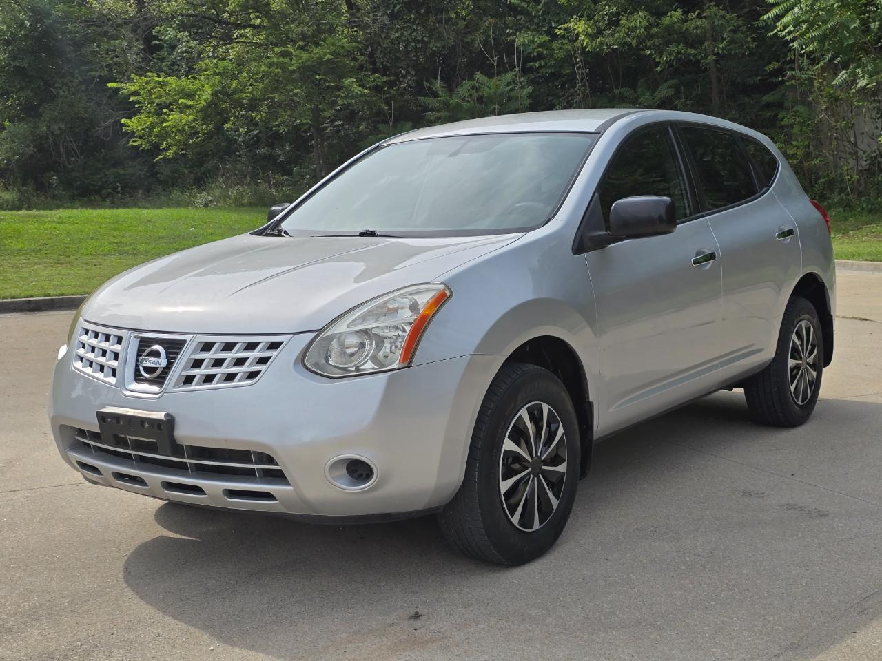 Nissan Rogue S 2WD 2010