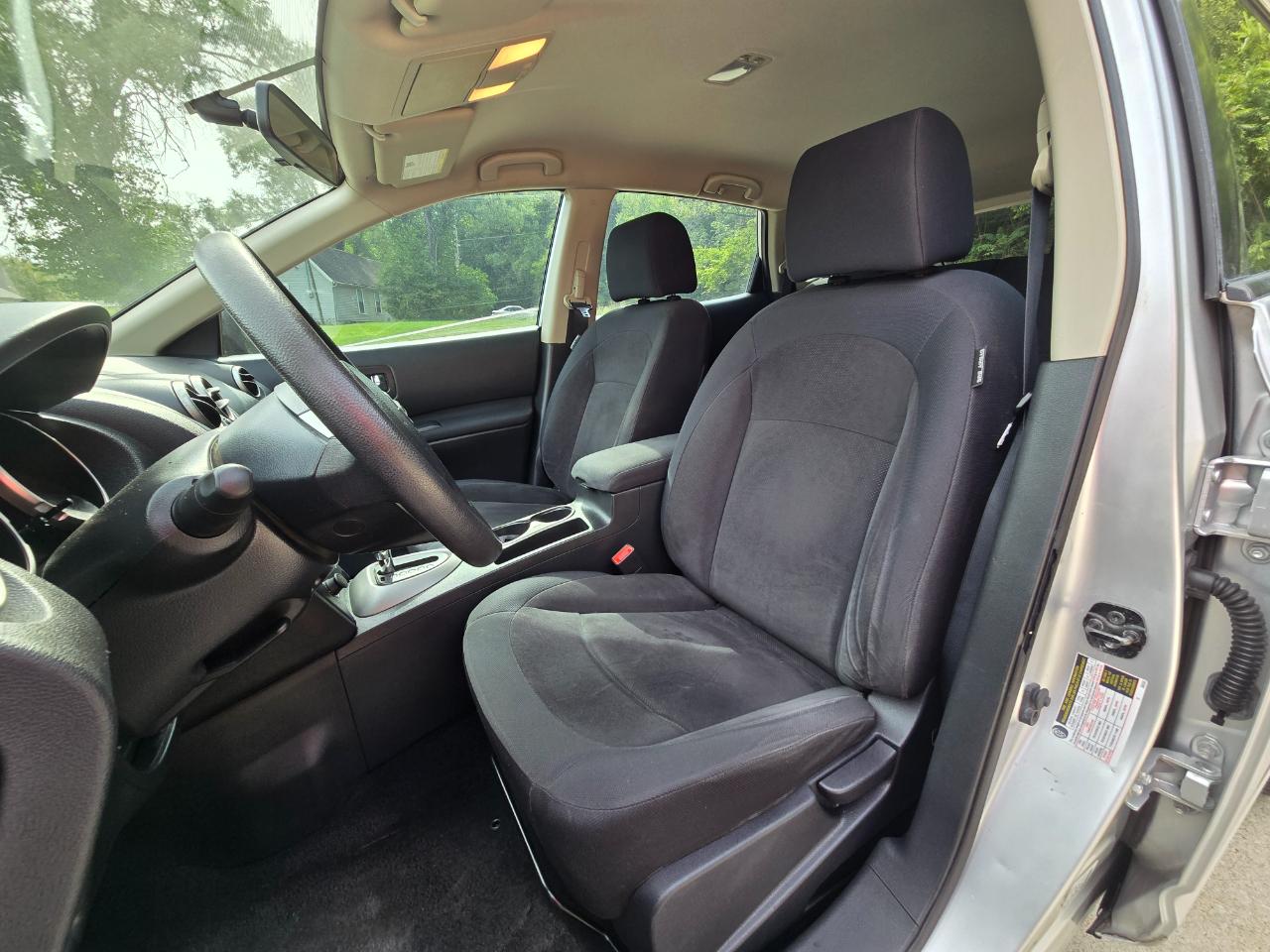 Nissan Rogue S 2WD 2010