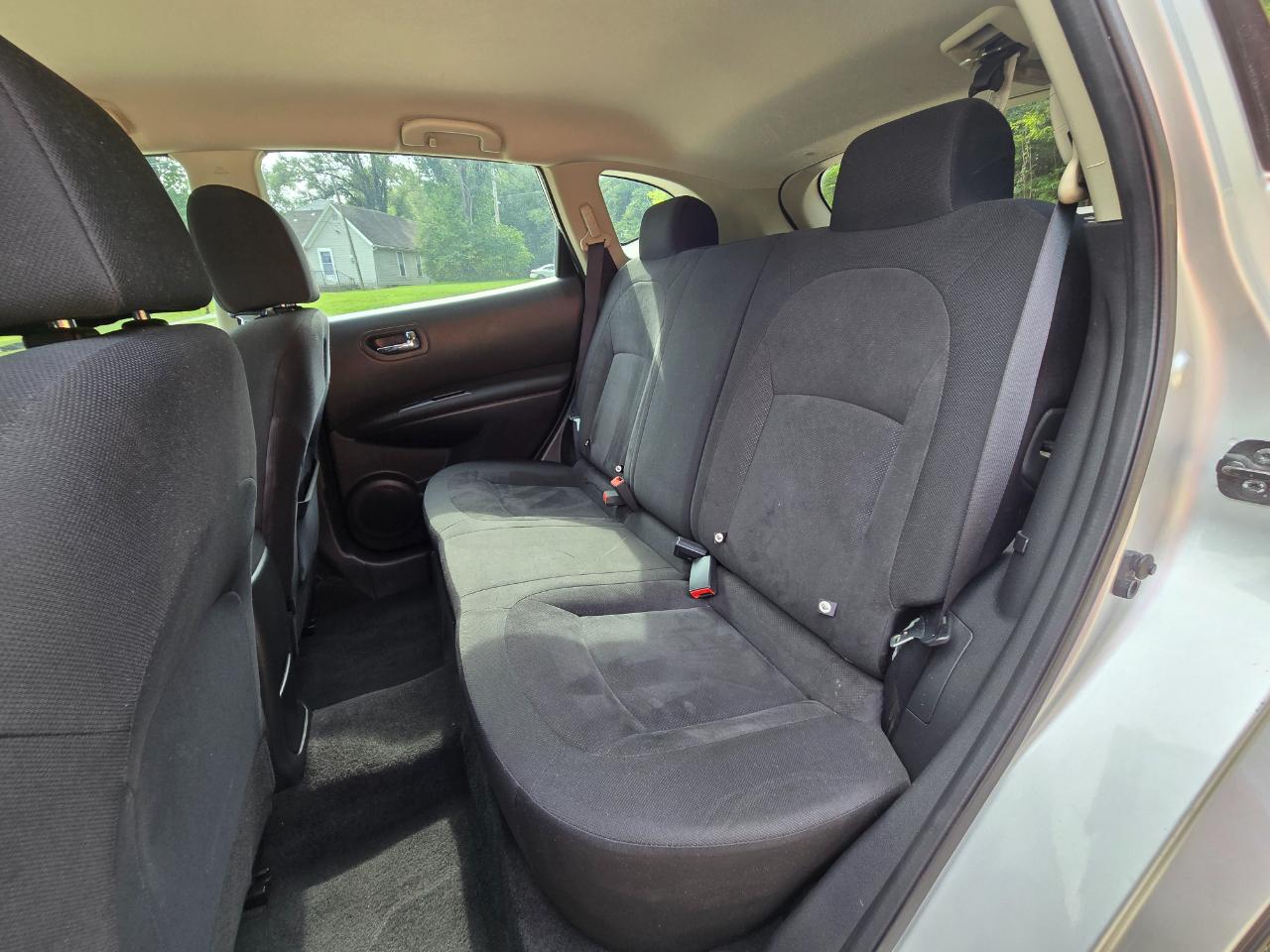 Nissan Rogue S 2WD 2010