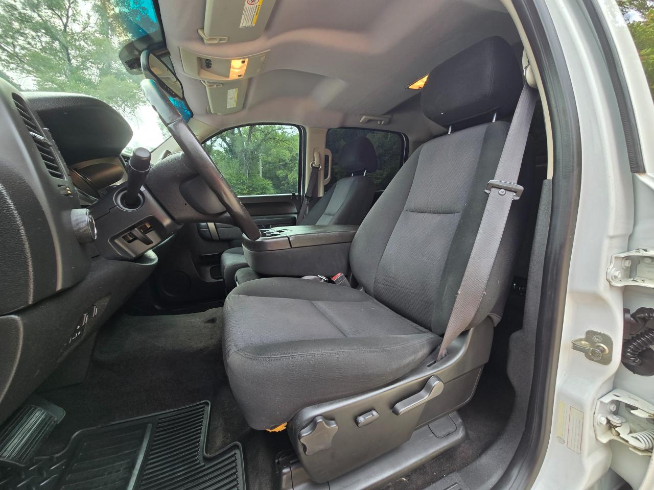 Chevrolet Silverado photo 10