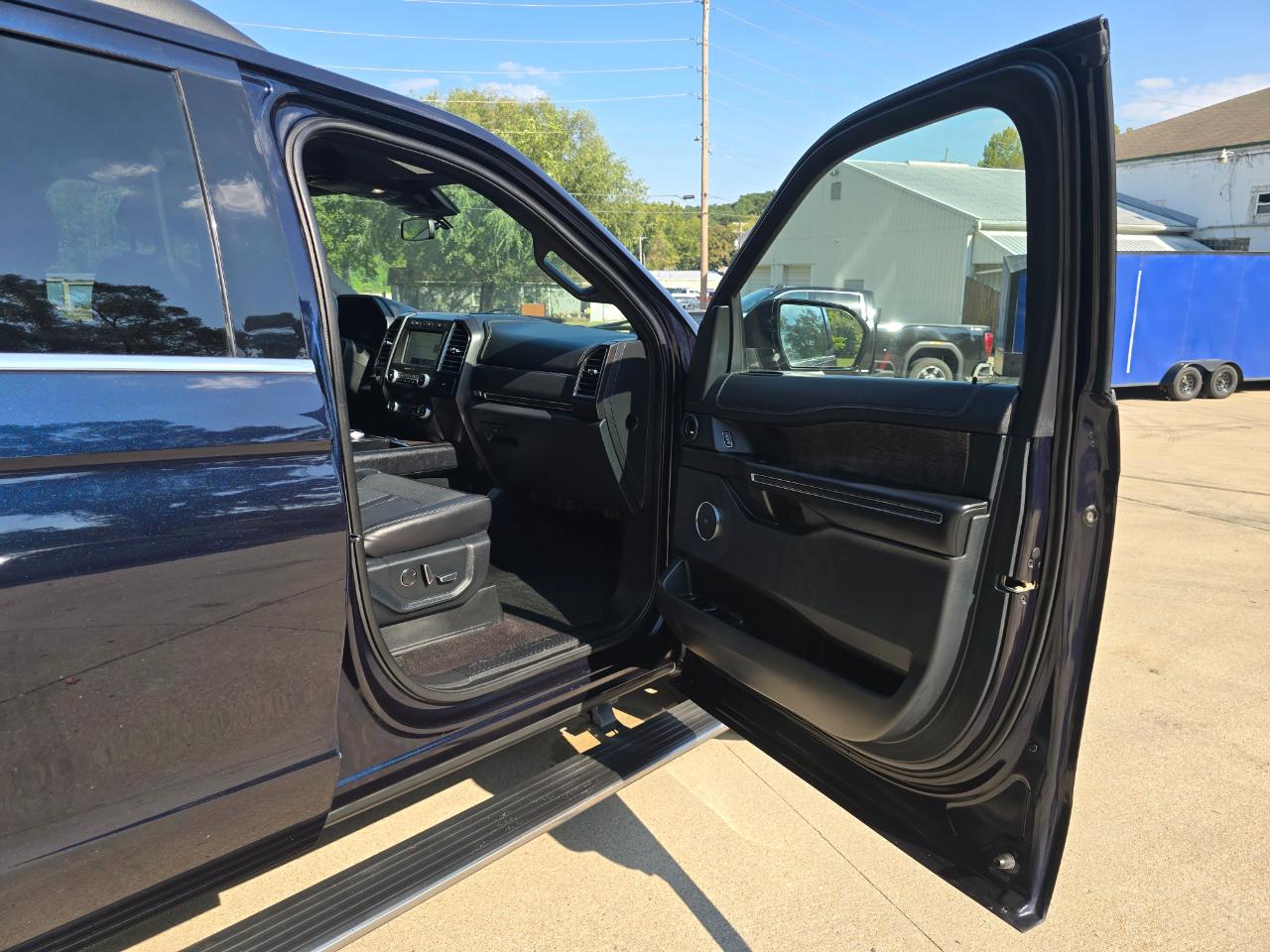 Ford Expedition MAX Limited 4WD 2021