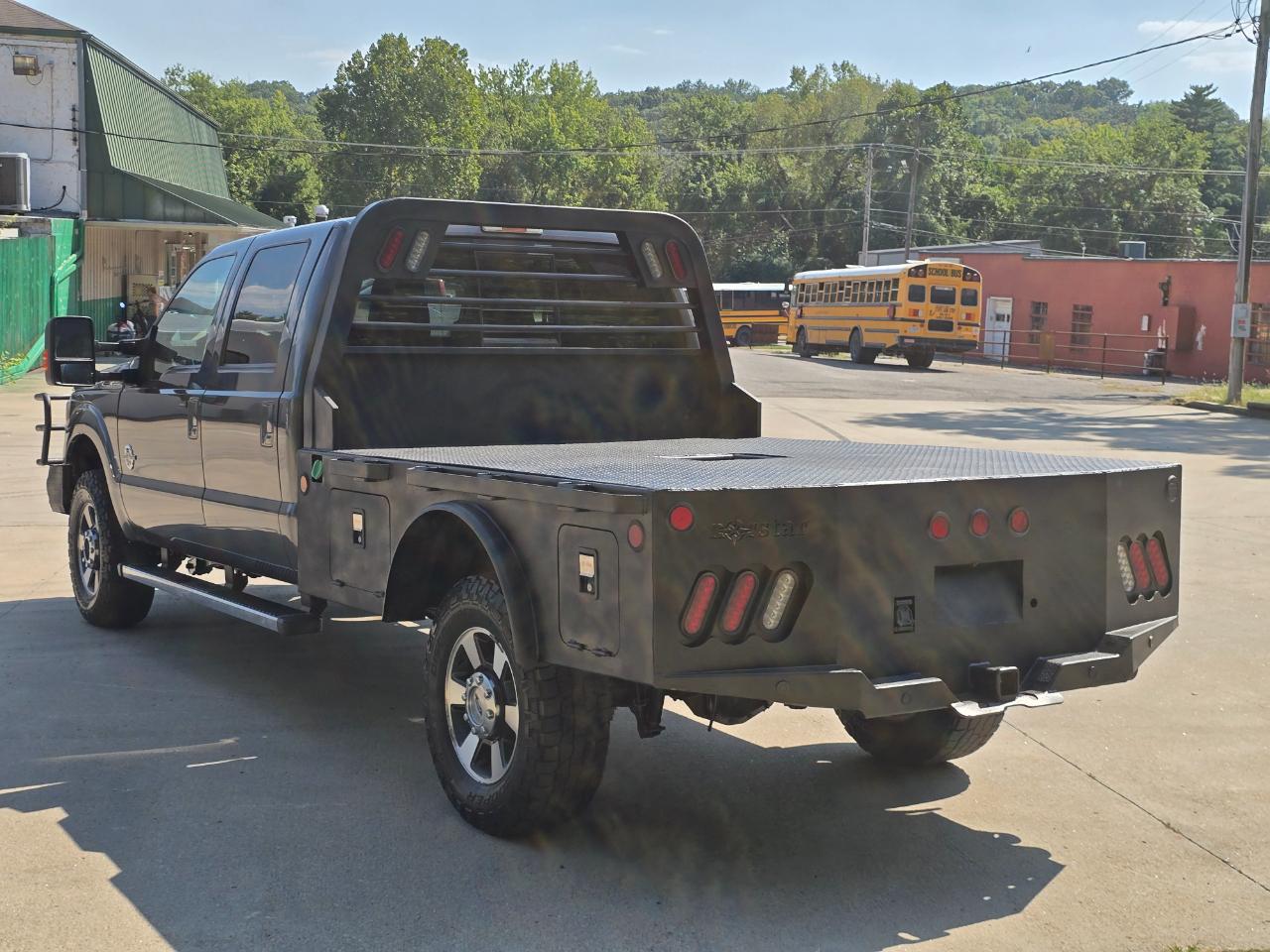 Ford F-350 SD Lariat Crew Cab 4WD 2015