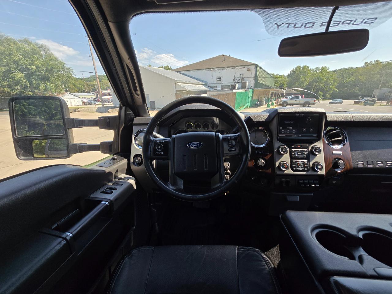 Ford F-350 SD Lariat Crew Cab 4WD 2015