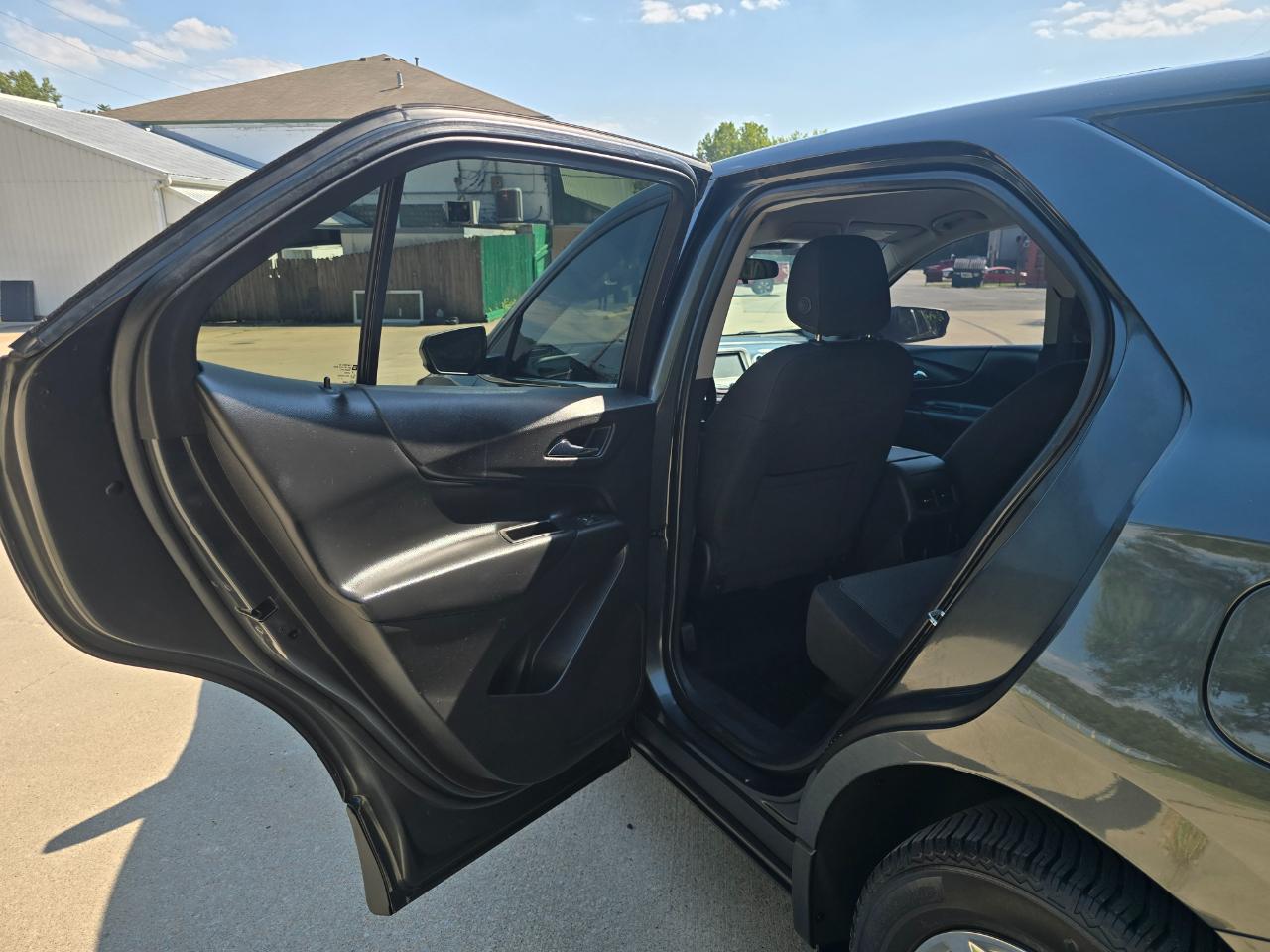 Chevrolet Equinox photo 14