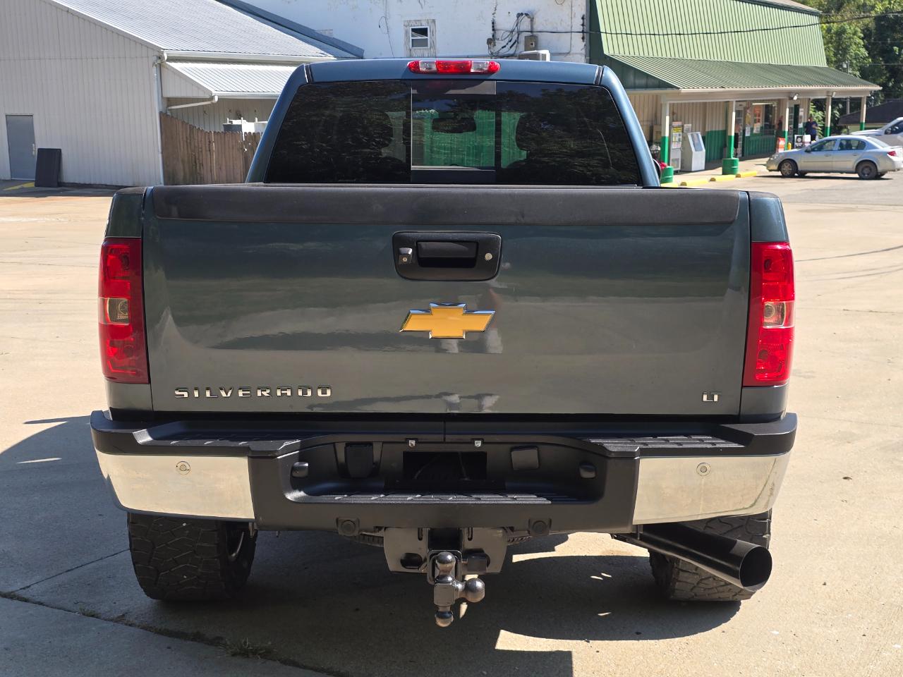 Chevrolet Silverado photo 6