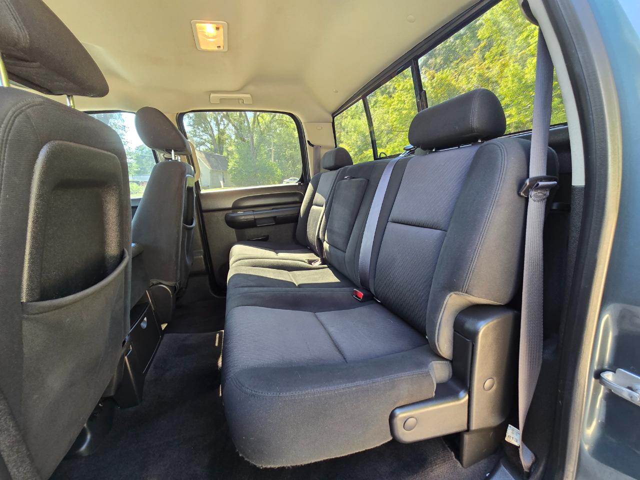 Chevrolet Silverado photo 15