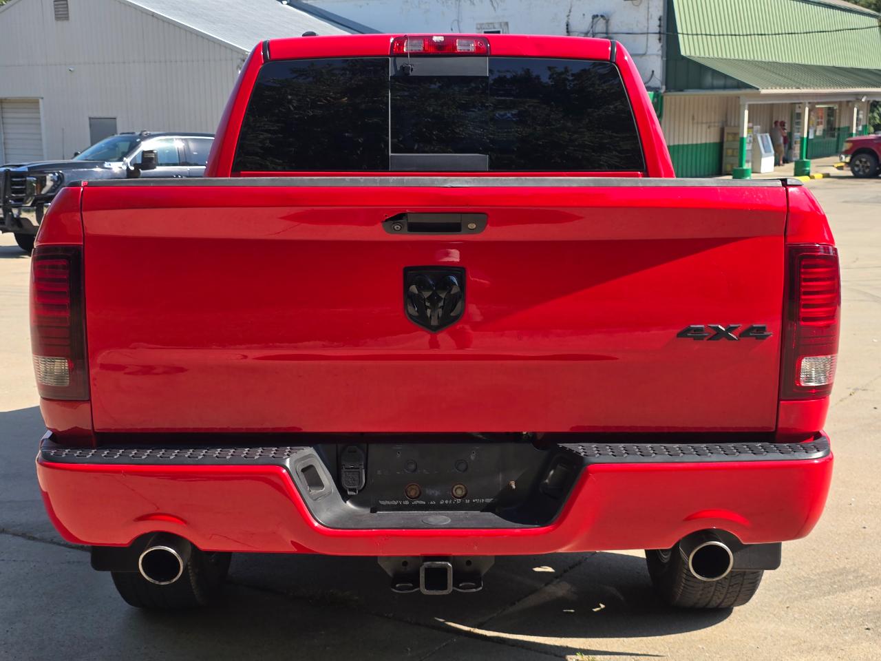 RAM 1500 Sport Crew Cab SWB 4WD 2016